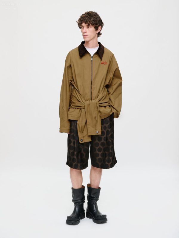HUG JACKET in BEIGE