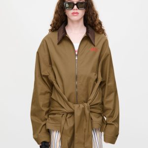 HUG JACKET in BEIGE
