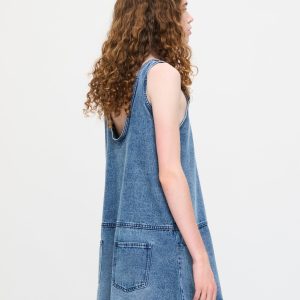 062060201WOVENWASHEDDENIM_3.jpg