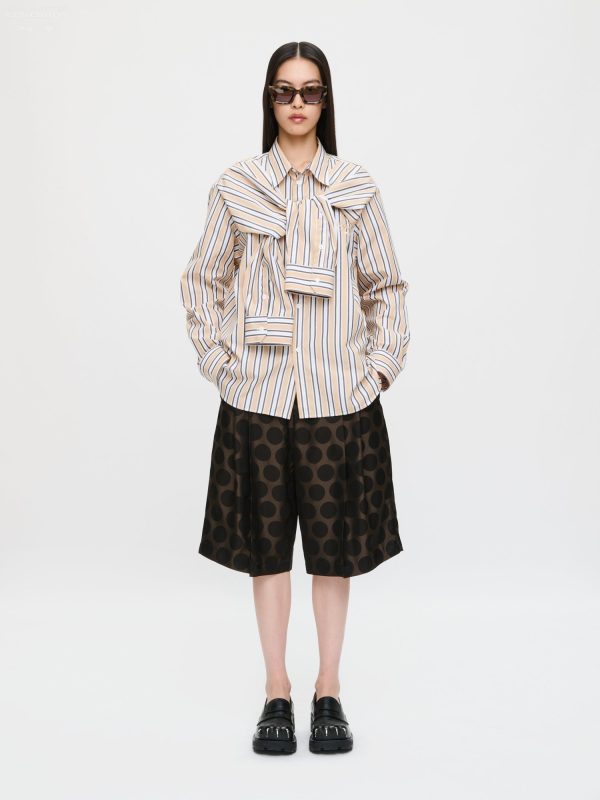 HOLD ME SHIRT in BEIGE STRIPE