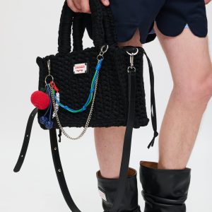 062120201KNITTEDBLACK_1.jpg