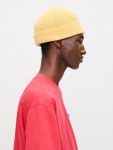 CHUNKY RIB BEANIE EXCLUSIVE in YELLOW