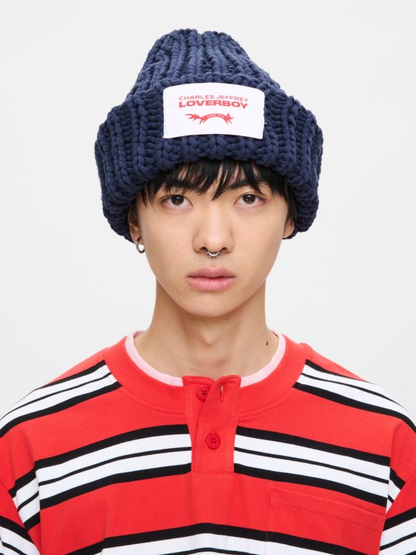 CHUBBY BEANIE in NAVY