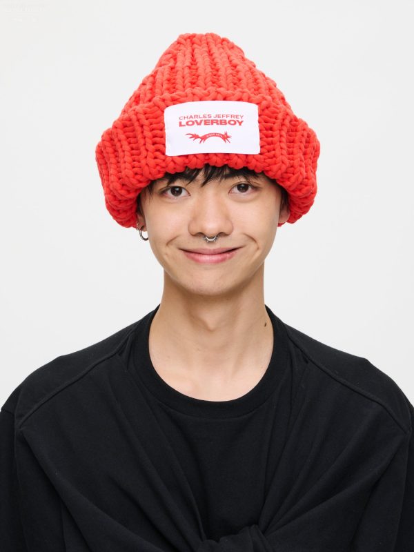 CHUBBY BEANIE EXCLUSIVE in RED