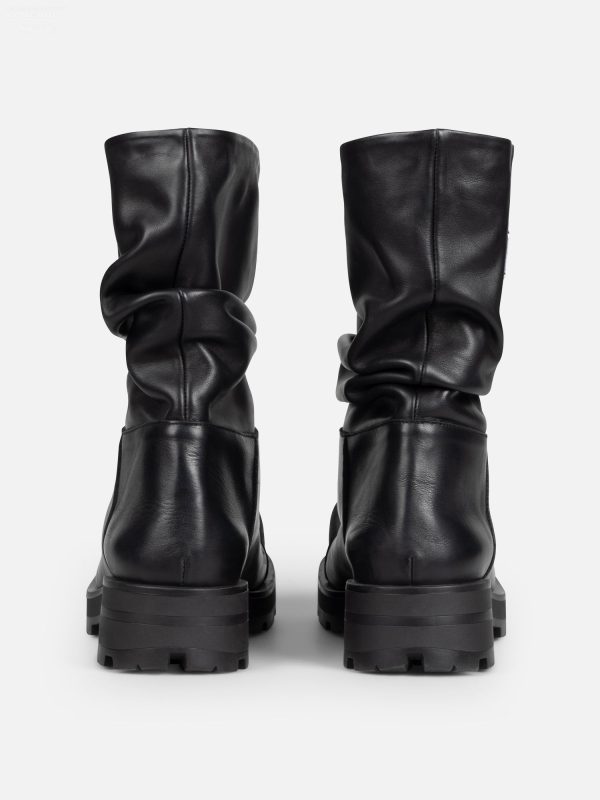 SLOUCH BOOT MOGGIES in BLACK