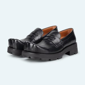 MOCCASIN MOGGIES in BLACK