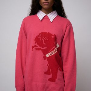 GRAPHIC SWEATER in PINK RED BULLDOG