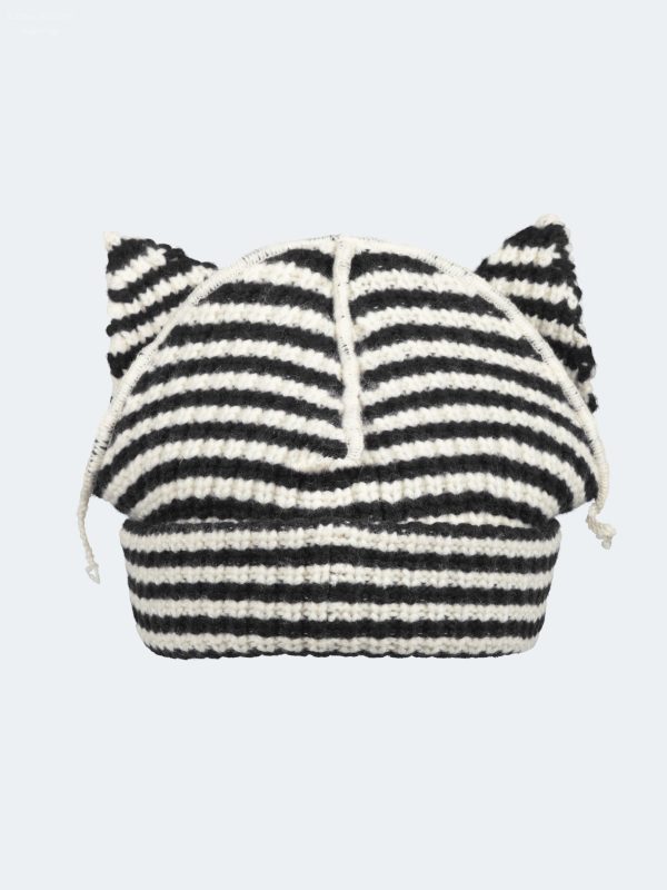 CHUNKY EARS BEANIE EXCLUSIVE in ECRU BLACK